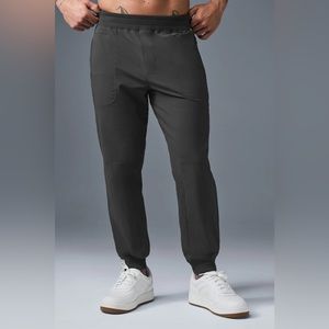 Alo Yoga Mens Co-Op Pants Size L